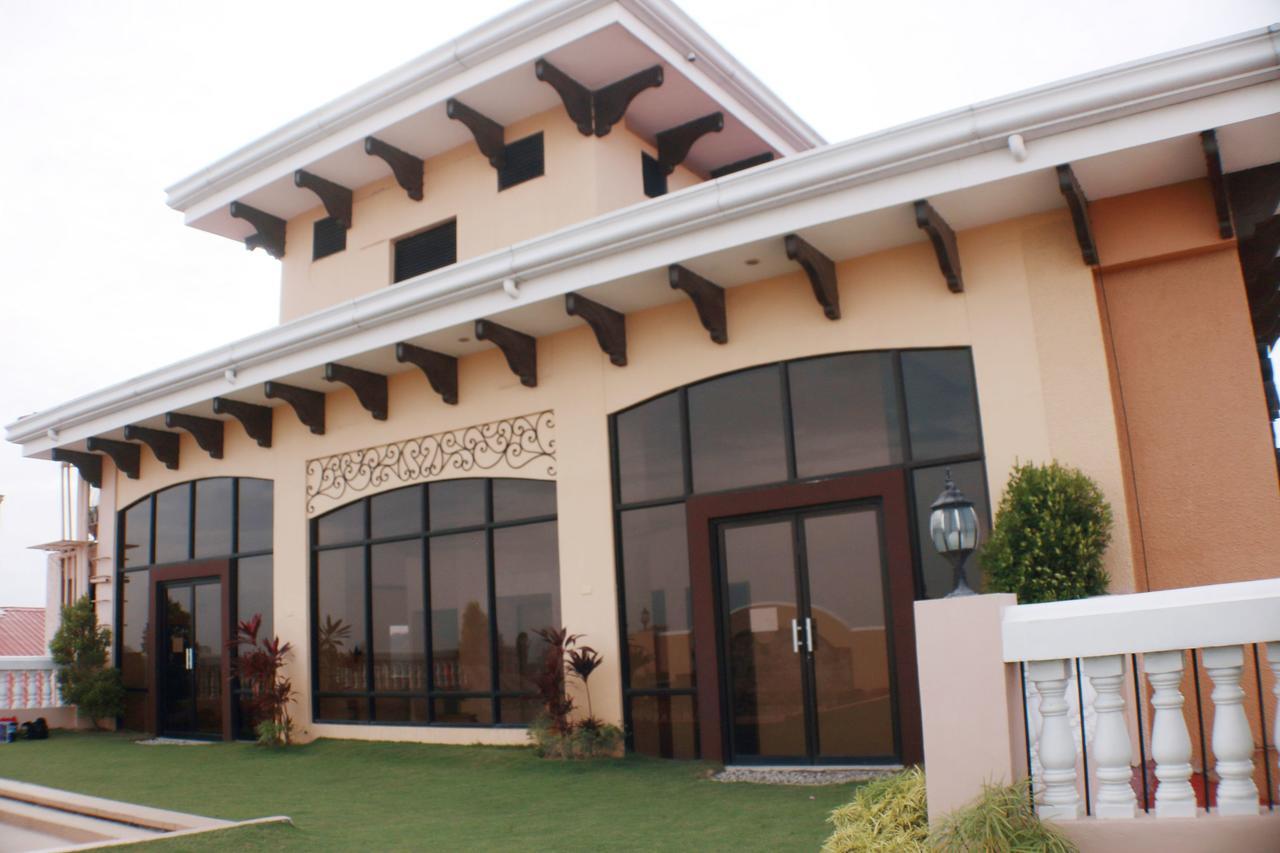 Zen Premium Apas Hotel 2*